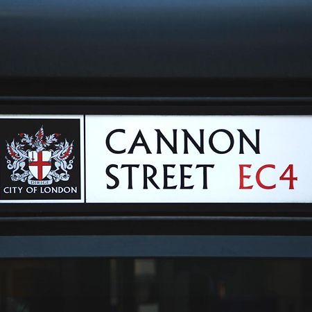 Cove Cannon Street Лондон Екстериор снимка