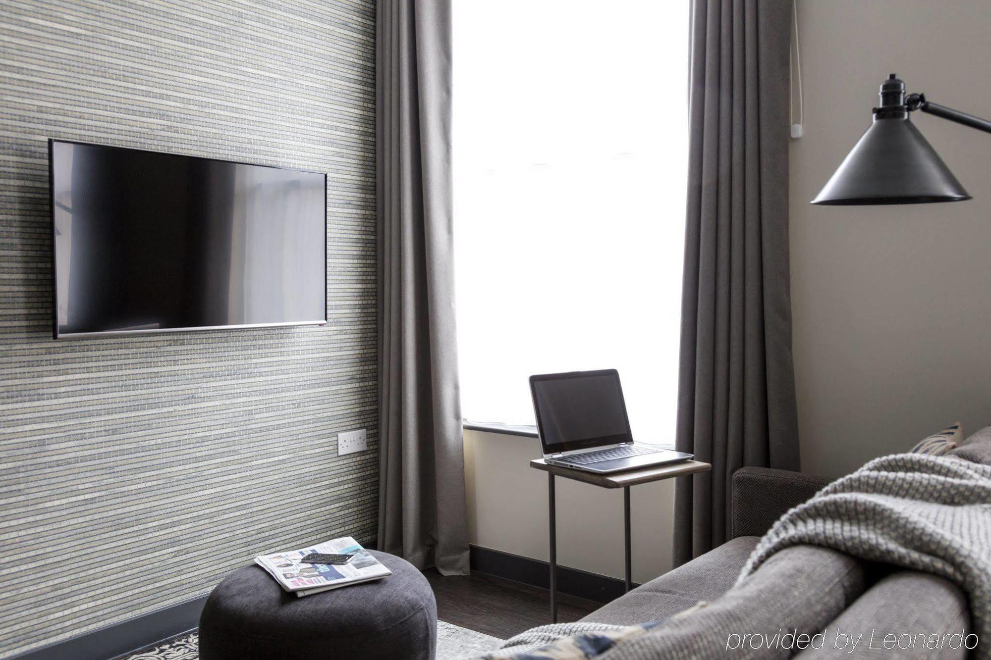 Cove Cannon Street Лондон Екстериор снимка